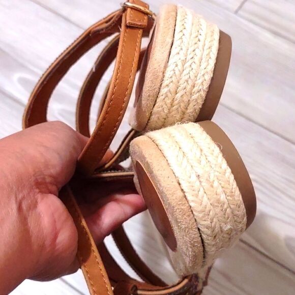 (5-2885) Easy Street Women's Radical Wedge Sandal Sz 11 - Picture 8 of 9